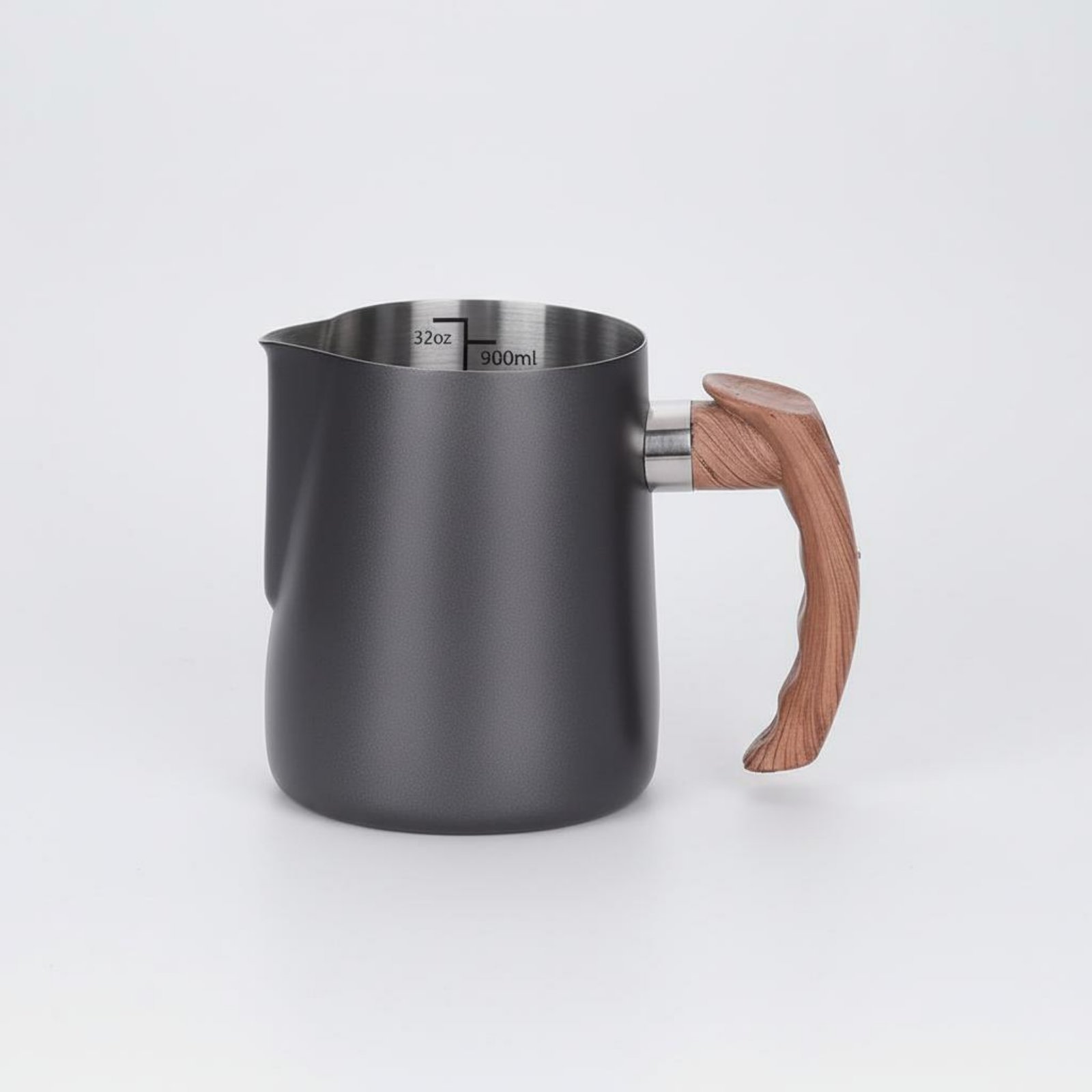 Latte Art Jug with Wooden Hand - Milk Steaming Pitcher 评论和价格
